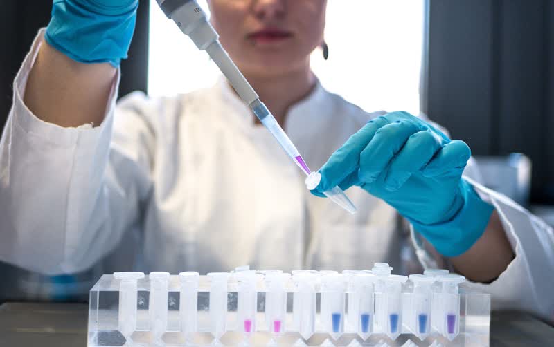 DNA, RNA e proteínas — o dogma central da biologia molecular